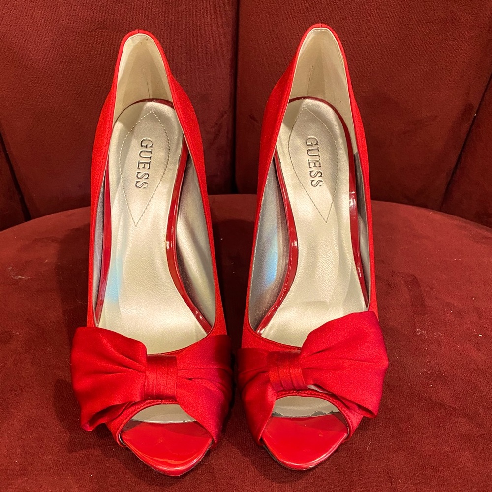 Guess Peep Toe Heels